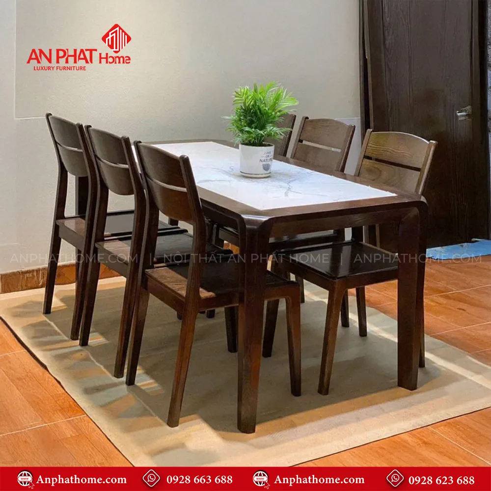 Bộ bàn ăn gỗ sồi nga 6 ghế mặt đá ceramic BA-2038 3 Bộ bàn ăn gỗ sồi nga 6 ghế mặt đá ceramic BA-2038, quý khách có thể lựa chọn kích thước bàn từ dài 1m20 - 1m80 hoặc lớn hơn, để phù hợp với nhu cầu sử dụng, Bộ bàn 1m20 sẽ đi kèm 4 ghế, bàn 1m40 - 1m60 - 1m80 đi kèm 6 ghế theo bộ, Ngoài da có thể đặt mua thêm số lượng ghế ngồi để phù hợp với nhu cầu sử dụng.