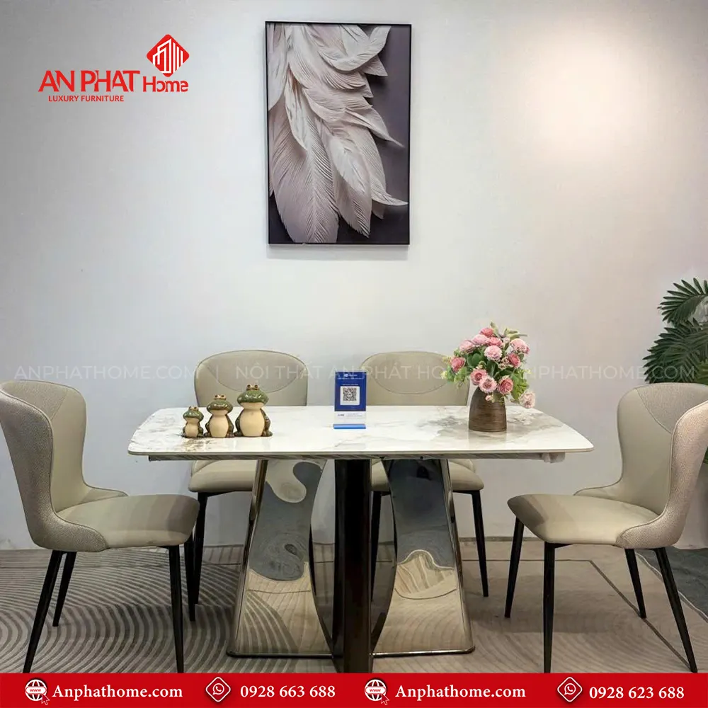 Bộ bàn ăn mặt đá khung inox 4 ghế cao cấp BA-2010 8 Kích thước mặt bàn đa dạng có thể chọn các kích thước từ 1m40cm – 2m20cm ngồi từ 4- 8 người, trong bộ bàn đã có 6 ghế đi kèm, tùy theo nhu cầu sử dụng quý khách có thể mua thêm ghế