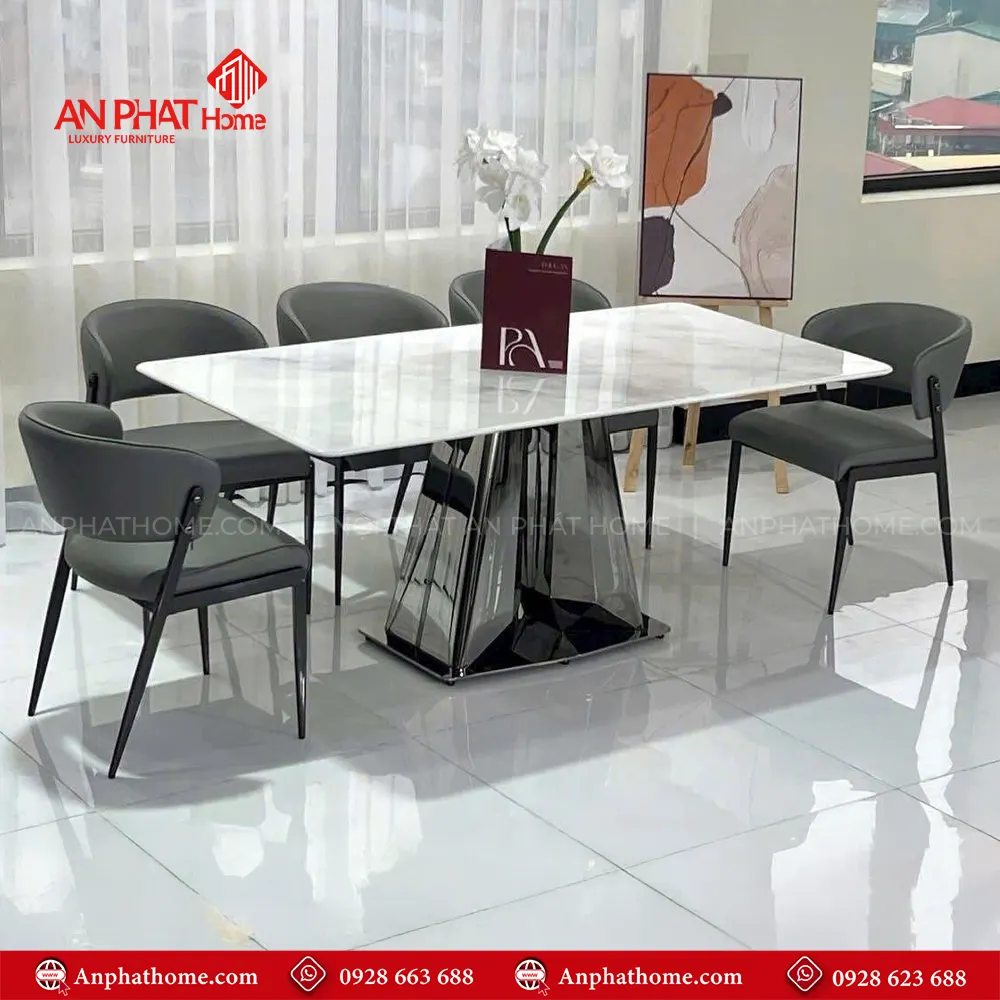 Bộ bàn ăn mặt đá thạch anh 6 ghế cao cấp nhập khẩu BA-2000 12 Chân bàn thiết kế vô cùng sang trọng, mặt bàn đá thạch anh với nhiều kích thước đa dạng từ 1m40 – 2m20 quý khách có thể lựa chọn mua thêm số lượng ghế, tùy theo nhu cầu sử dụng.
