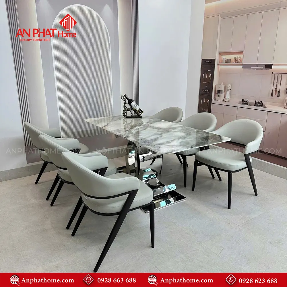 Bộ bàn ăn mặt đá thạch anh cao cấp 6 ghế nhập khẩu BA-2004 14 Chân bàn thiết kế vô cùng sang trọng, mặt bàn đá thạch anh với nhiều kích thước đa dạng từ 1m40 – 2m20 quý khách có thể lựa chọn mua thêm số lượng ghế, tùy theo nhu cầu sử dụng.
