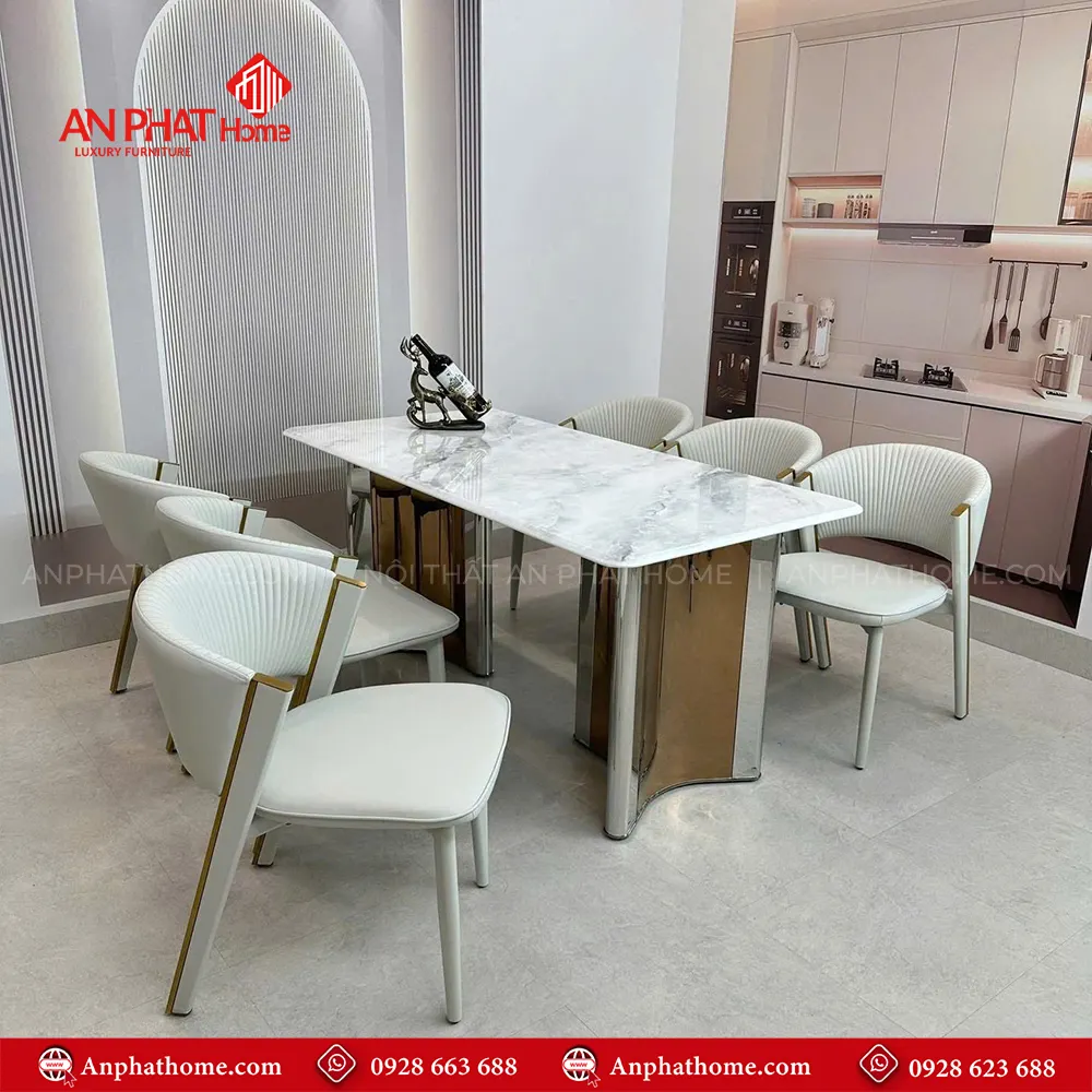 Bộ bàn ghế ăn cao cấp nhập khẩu BA-2001 12 Chân bàn thiết kế vô cùng sang trọng, mặt bàn đá thạch anh với nhiều kích thước đa dạng từ 1m40 – 2m20 quý khách có thể lựa chọn mua thêm số lượng ghế, tùy theo nhu cầu sử dụng.
