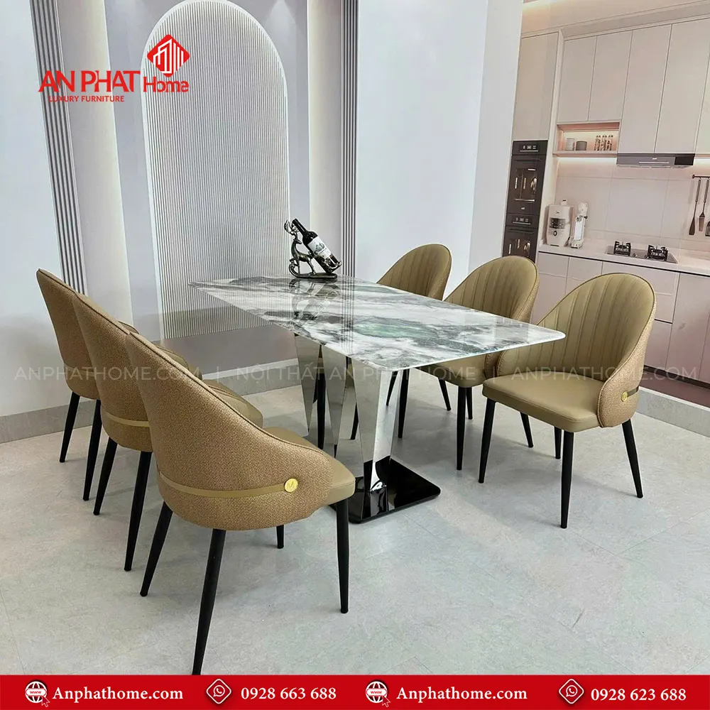 Bộ bàn ghế ăn inox mặt đá 6 ghế nhập khẩu BA-1993 12 Kích thước mặt bàn đa dạng có thể chọn các kích thước từ 1m40cm – 2m20cm ngồi từ 4- 8 người, trong bộ bàn đã có 6 ghế đi kèm, tùy theo nhu cầu sử dụng quý khách có thể mua thêm ghế