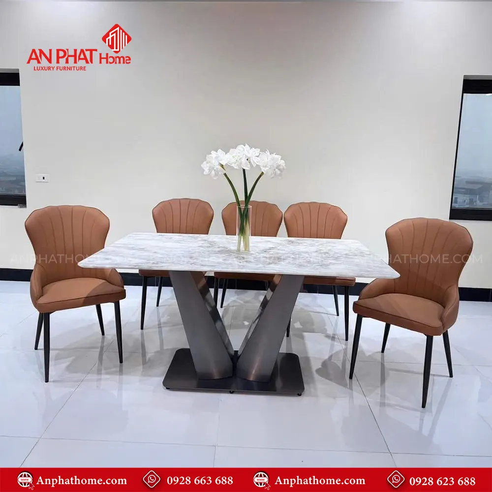 Bộ bàn ghế ăn mặt đá nhập khẩu BA-1999 15 Ghế da nhập khẩu thiết kế sang trọng, mặt bàn đá ceramic cao cấp, tạo lên nét đẹp quý phái của bộ bàn ăn