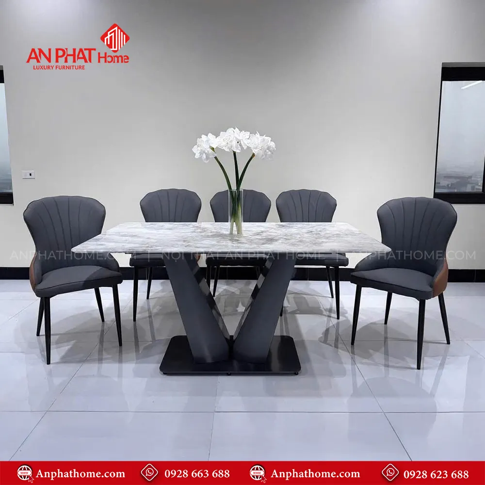 Bộ bàn ghế ăn mặt đá nhập khẩu BA-1999 14 với nhiều kích thước đa dạng từ 1m40 – 2m20 quý khách có thể lựa chọn mua thêm số lượng ghế, tùy theo nhu cầu sử dụng.