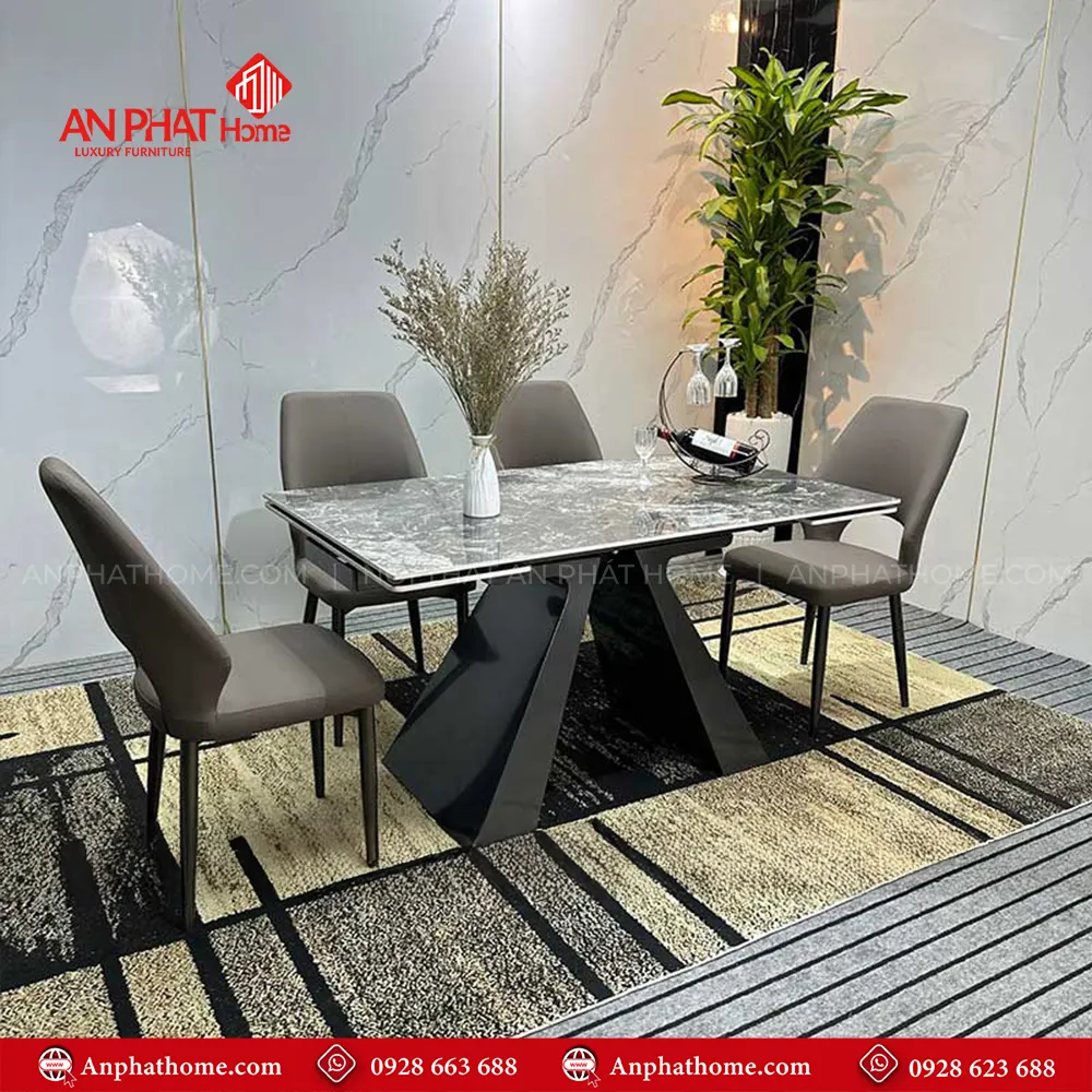 Chân bàn thiết kế vô cùng sang trọng, mặt bàn đá thạch anh với nhiều kích thước đa dạng từ 1m40 – 2m30 quý khách có thể lựa chọn mua thêm số lượng ghế, tùy theo nhu cầu sử dụng.